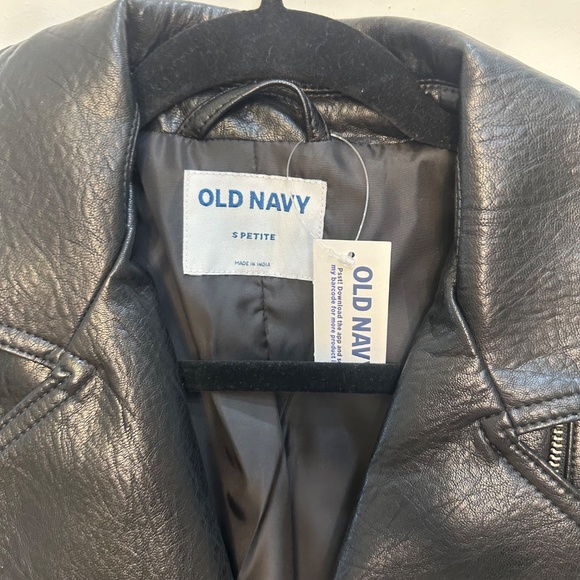 Old Navy Faux-Leather Belted Biker Jacket – Small Petite NWT - Picture 3 of 4